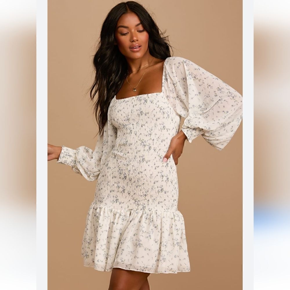 Lulu's Va Va Bloom Ivory Floral Print Smocked Long Sleeve Mini Dress Size XS